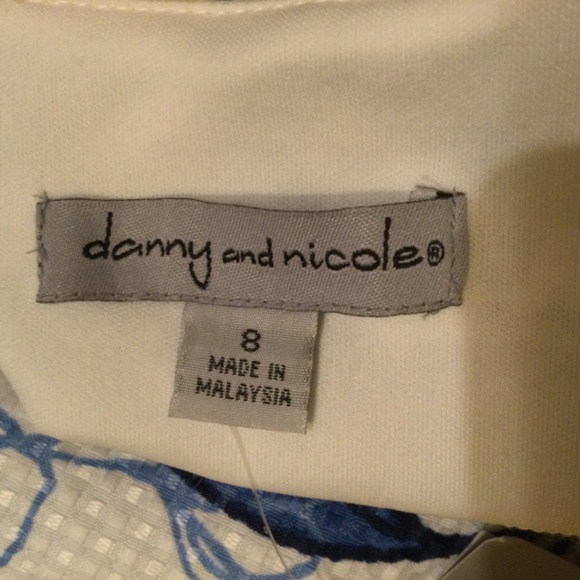 Great Summer Floral Dress by Danny and Nicole - Picture 4 of 14